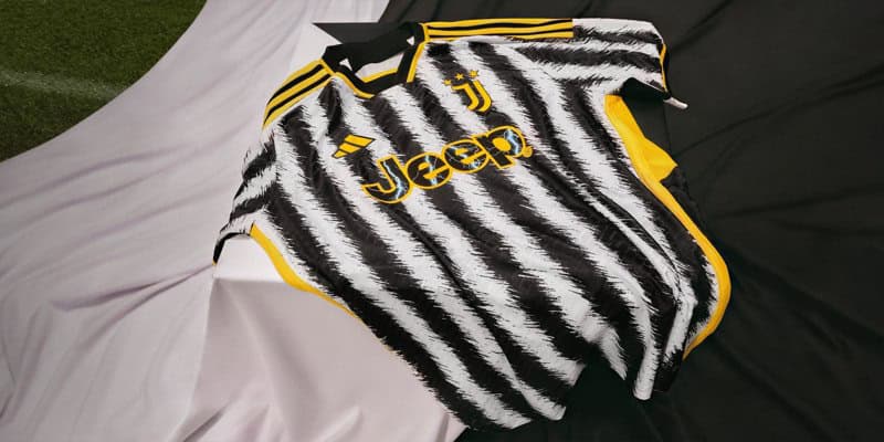 Màu áo của Juventus